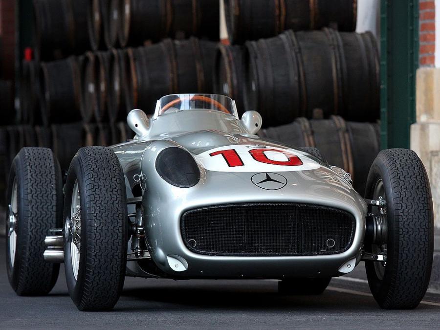  Mercedes-Benz 300 SLR 1954 года  (фото 13 из 21)